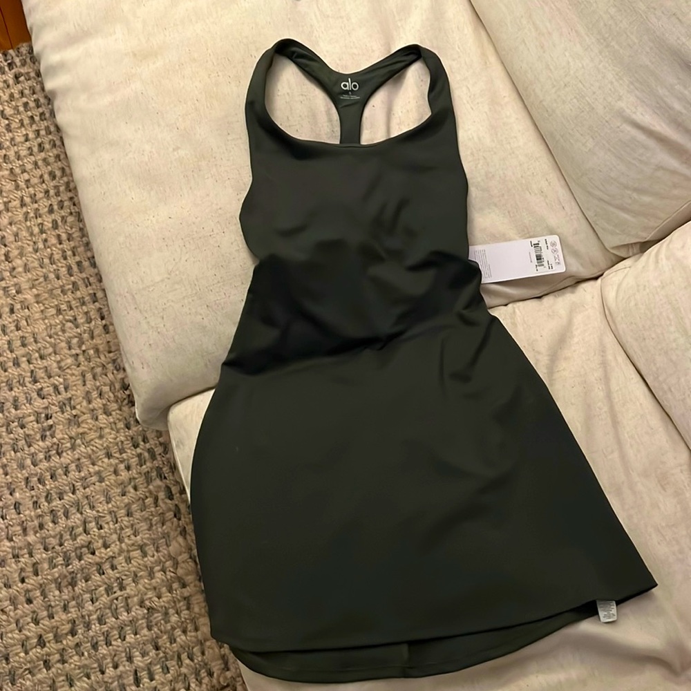 alo airlift fly dress in dark cactus NWT size small